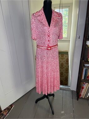 Pink Heart-Print Short Sleeve Midi Dress with Contrast Trim